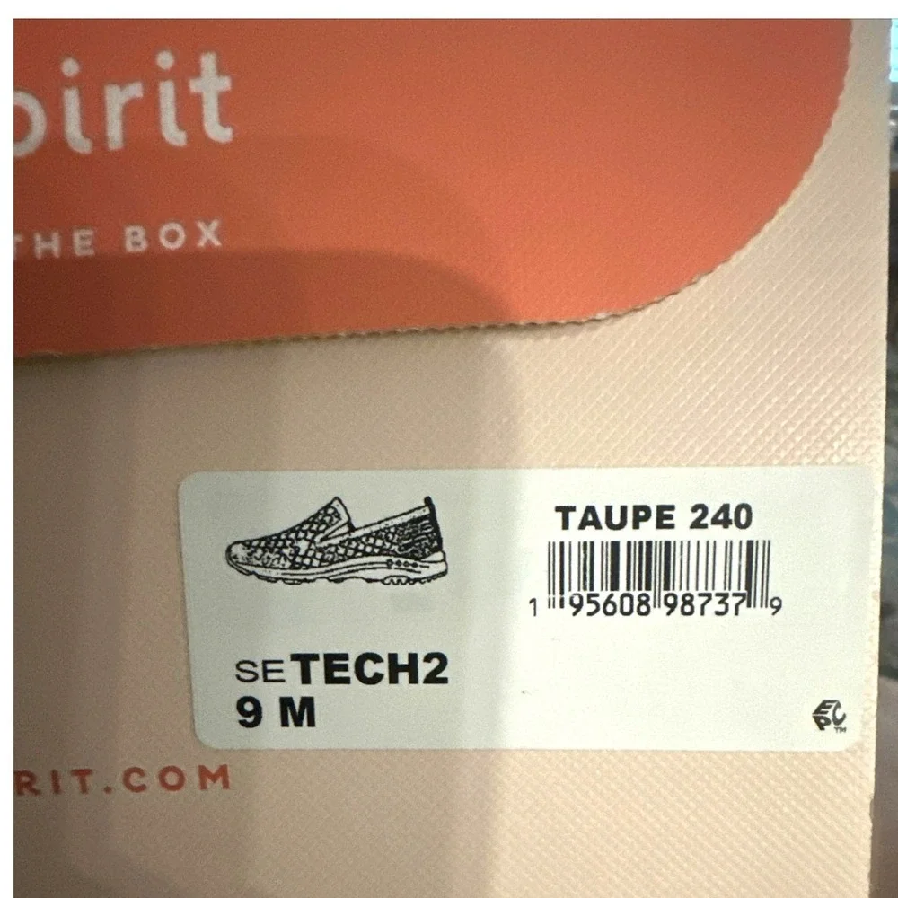 Easy Spirit Tech 2 Taupe Knit Slip On Walking Shoes Sneakers Womens 9M SETECH2